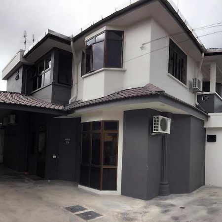 Homestay Muar Exteriör bild