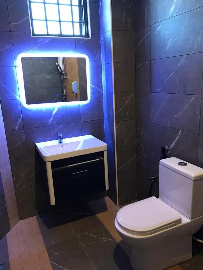 Homestay Muar Exteriör bild