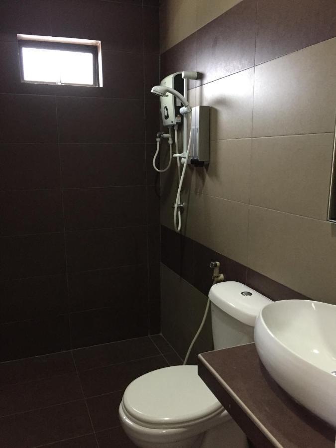 Homestay Muar Exteriör bild