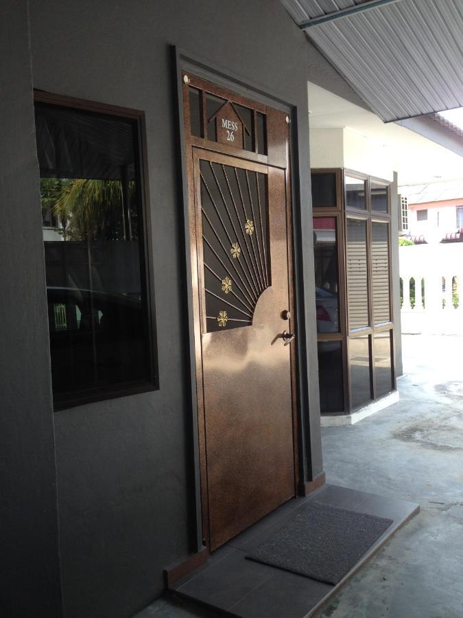 Homestay Muar Exteriör bild