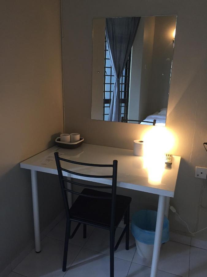Homestay Muar Exteriör bild