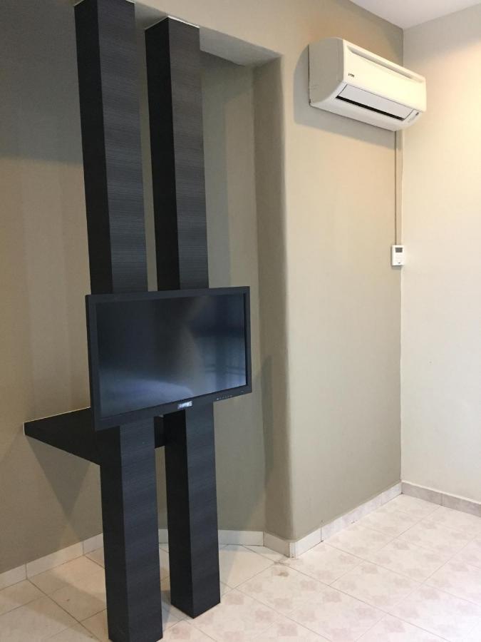 Homestay Muar Exteriör bild