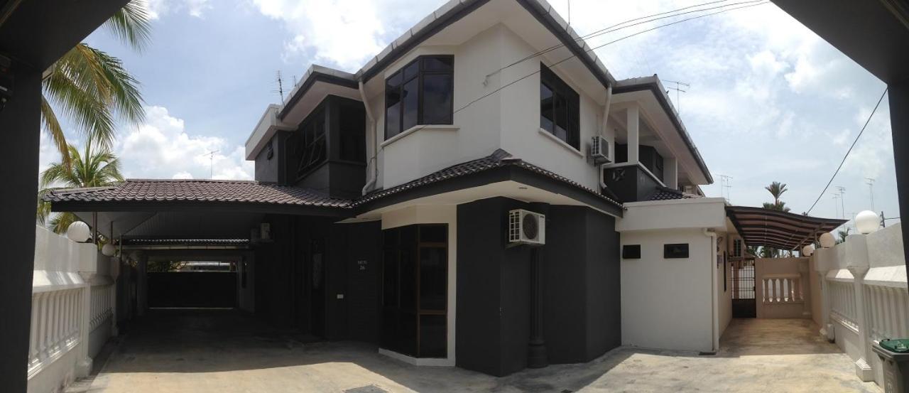 Homestay Muar Exteriör bild